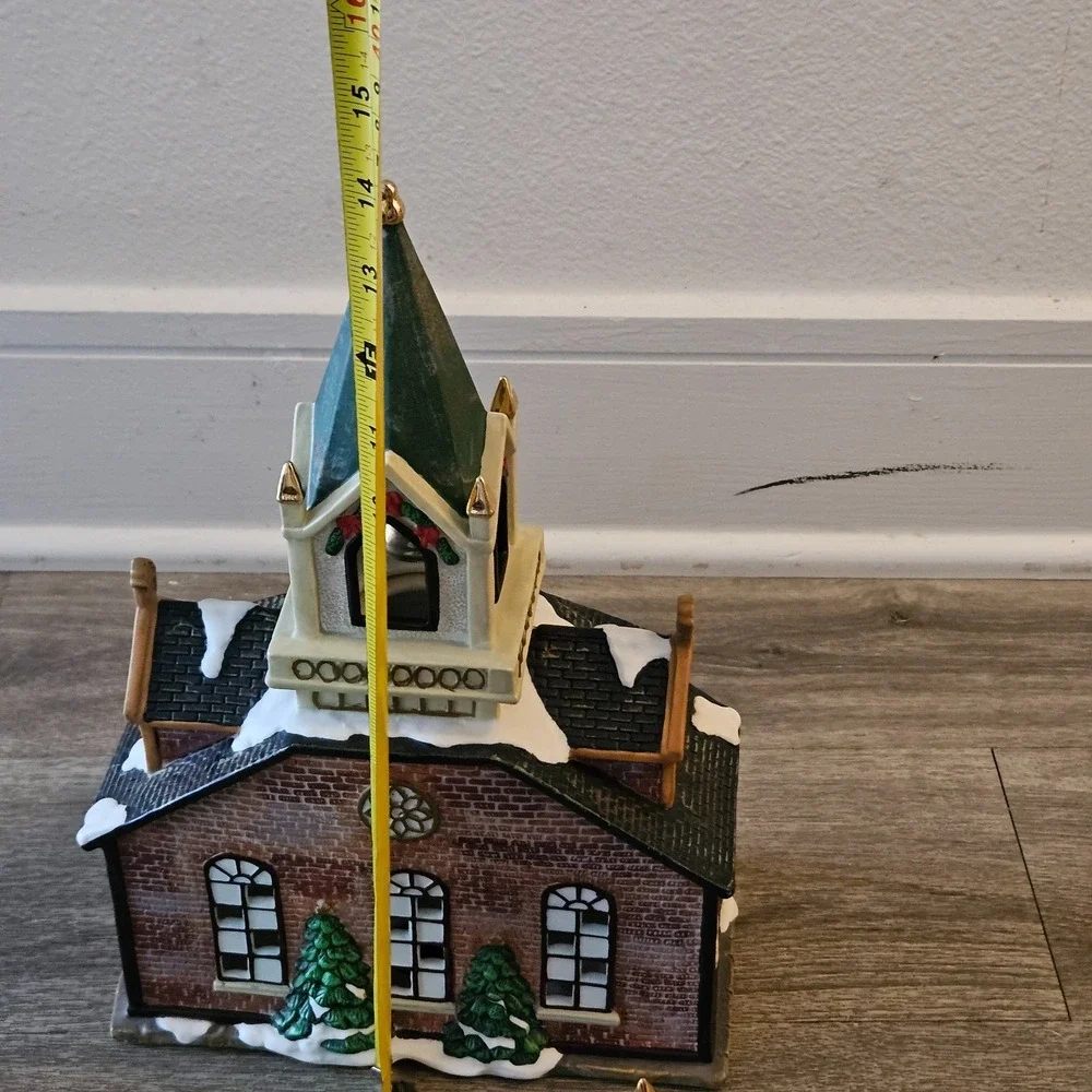 Galleria Christmas Village Hand  Painted  Church ‎ Holiday  Porcelain DAMAGED